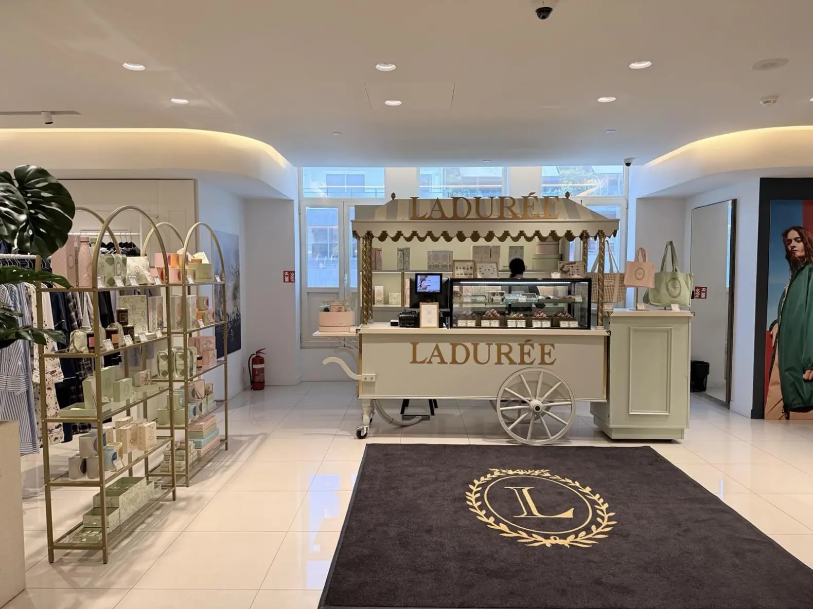Ladurée store at Attica City Link in Athens